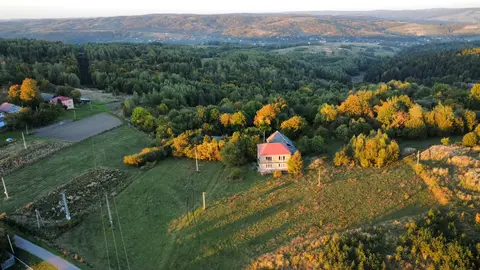 Dom do remontu z widokiem na Pogórze Dynowskie, Wola Dydyńska, gmina Dydnia — zdjęcie 5 z 8