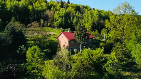 Dom mieszkalno-gospodarczy z widokową działką w Korczynie, Korczyna — zdjęcie 2 z 12