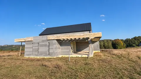 A modern house with views of the hills, Godowa — photo 2 of 6