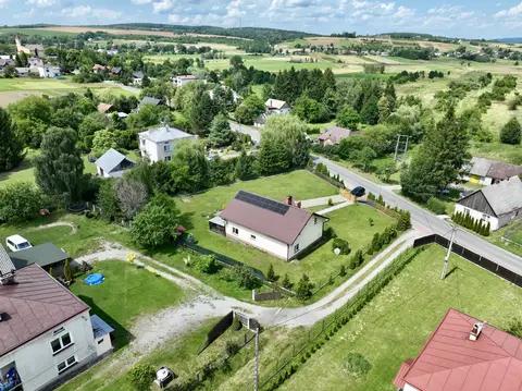 Parterowy dom z działką 1800 m² w Żeglcach, Żeglce — zdjęcie 2 z 12