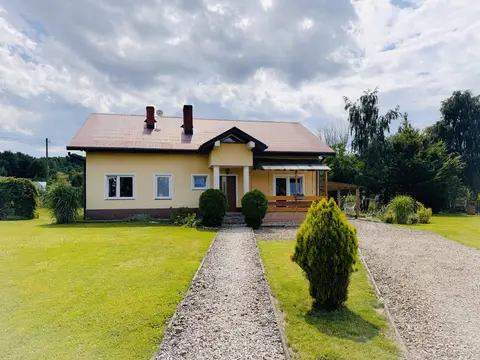 Parterowy dom z działką 1800 m² w Żeglcach, Żeglce — zdjęcie 1 z 12