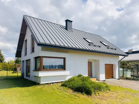 Dom z poddaszem i garażem w Potoku, Potok — zdjęcie 1 z 15