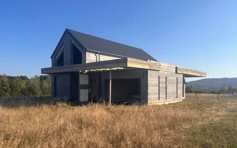 Current condition: Entrance and garage